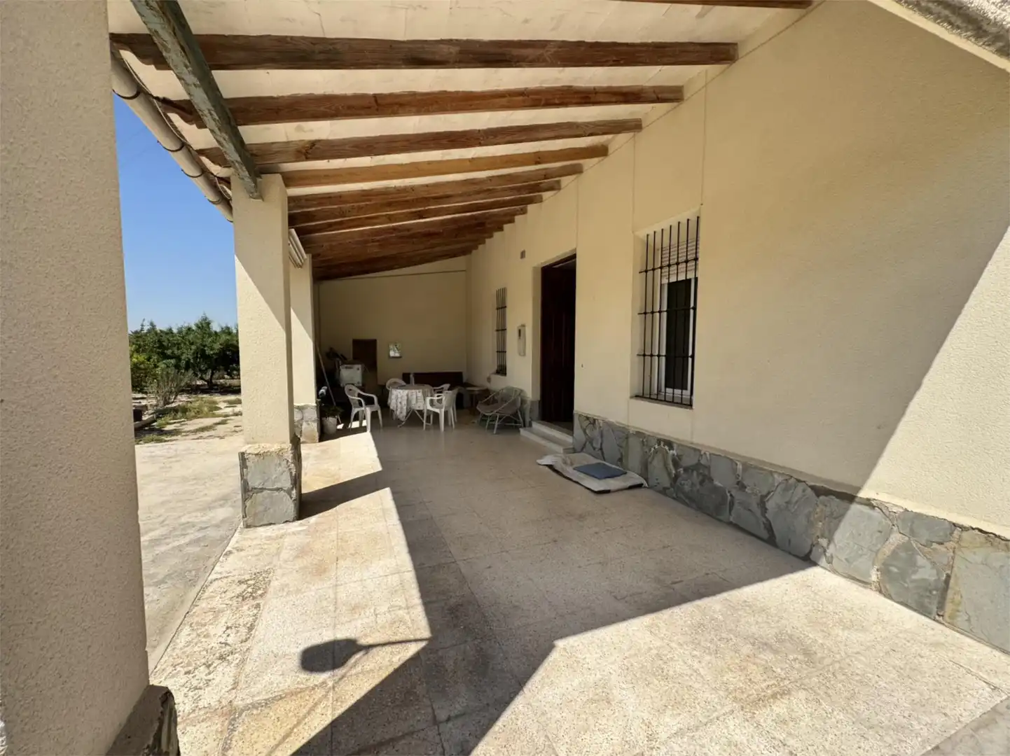 Country house zum Verkauf in Avinguda D'algoda, 37, La Algoda - Matola - Llano de San José Außenansicht von Country house zum Verkauf in Elche / Elx mit Klimaanlage und Terrasse