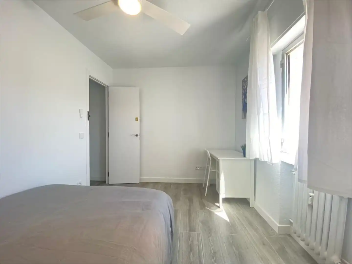 Room in Calle los Claveles, 12, Zona Alta Room in Calle los Claveles, 12, Zona Alta