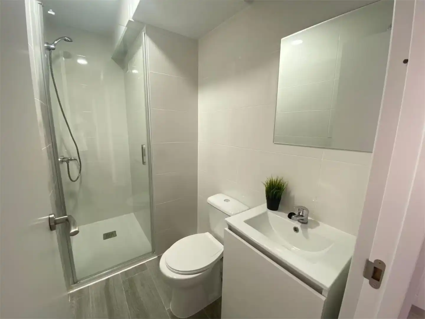 Room in Calle los Claveles, 12, Zona Alta Room in Calle los Claveles, 12, Zona Alta
