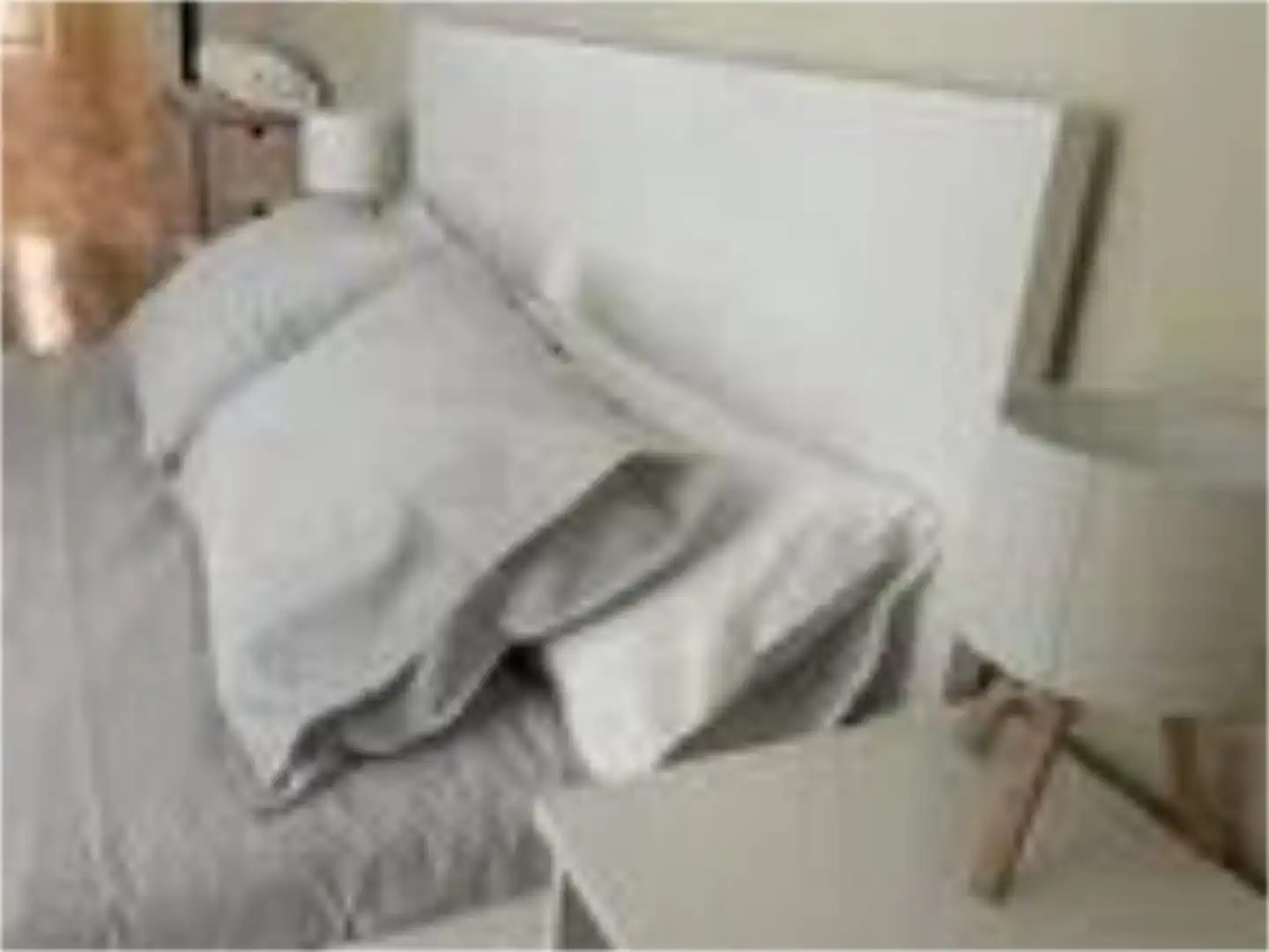 Bedroom of Flat for share in Valladolid  with Heating, Parquet flooring and Furnished