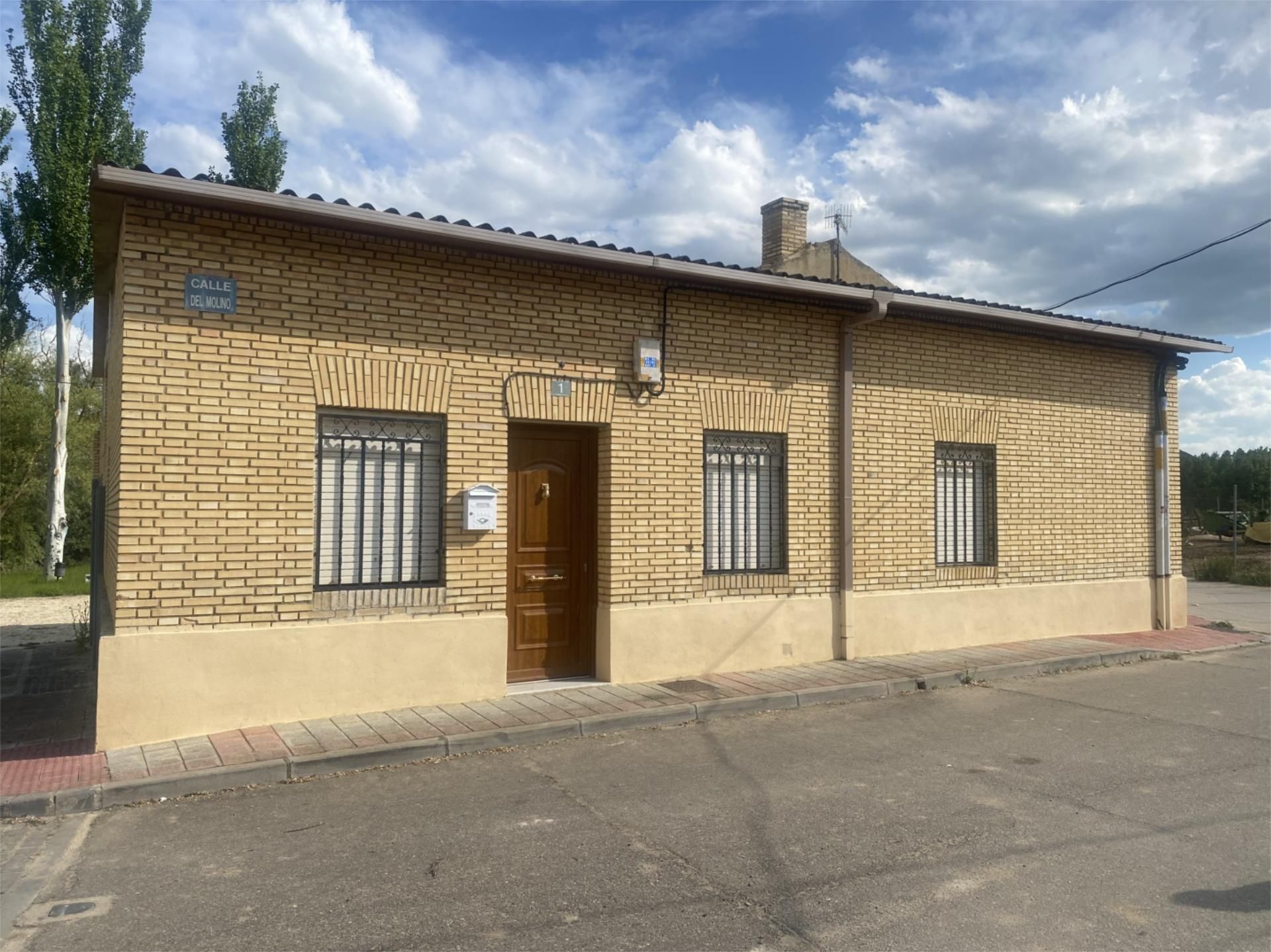Vista exterior de Pis en venda en Husillos 
