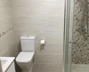 Bathroom of Study to rent in Vigo 