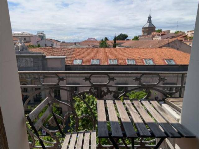 Piso en Alquiler en Calle de Atocha, 111 en Cortes - Huertas