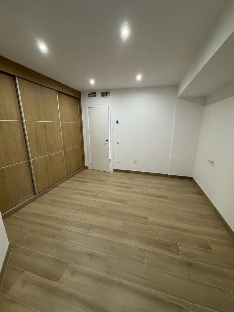 Piso en venta en Calle Arapiles, 22, Centro Piso en venta en Almería con Aire acondicionado, Calefacción y Horno