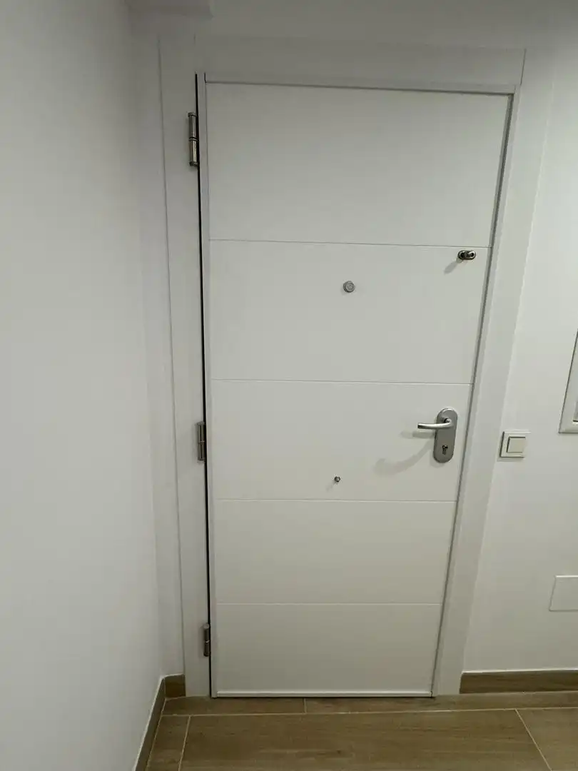 Piso en venta en Calle Arapiles, 22, Centro Piso en venta en Almería con Aire acondicionado, Calefacción y Horno
