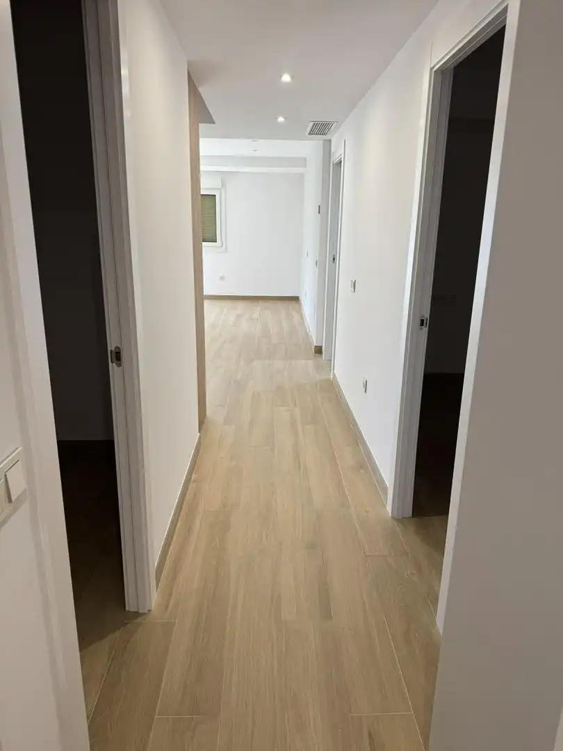 Piso en venta en Calle Arapiles, 22, Centro Piso en venta en Almería con Aire acondicionado, Calefacción y Horno