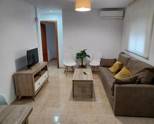 Sala d'estar de Pis de lloguer en Chiclana de la Frontera amb Aire condicionat, Moblat i Rentadora