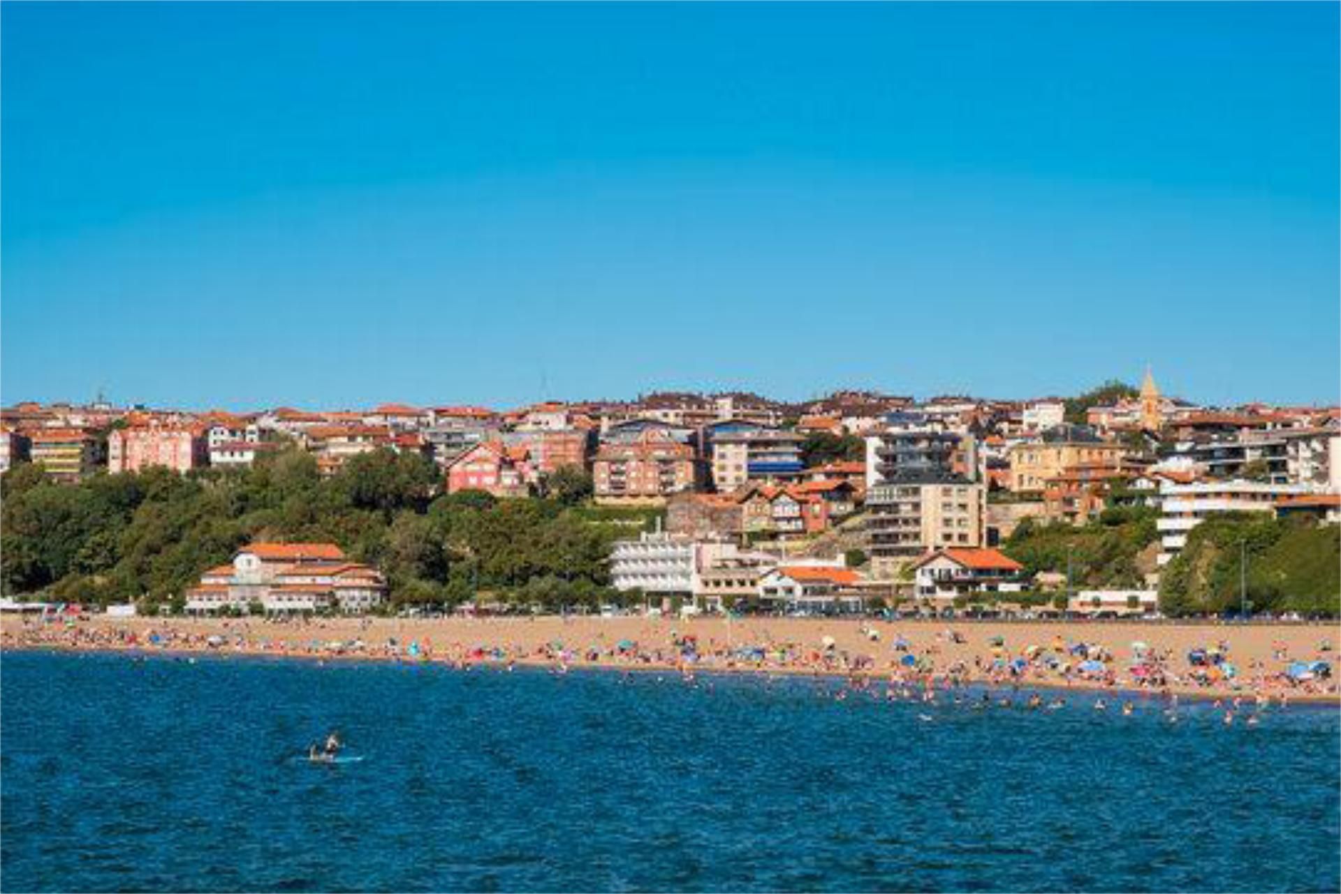 Exterior view of Apartment for sale in Getxo   with Heating, Private garden and Furnished