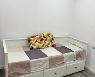 Dormitori de Apartament per a compartir en Oviedo  amb Moblat