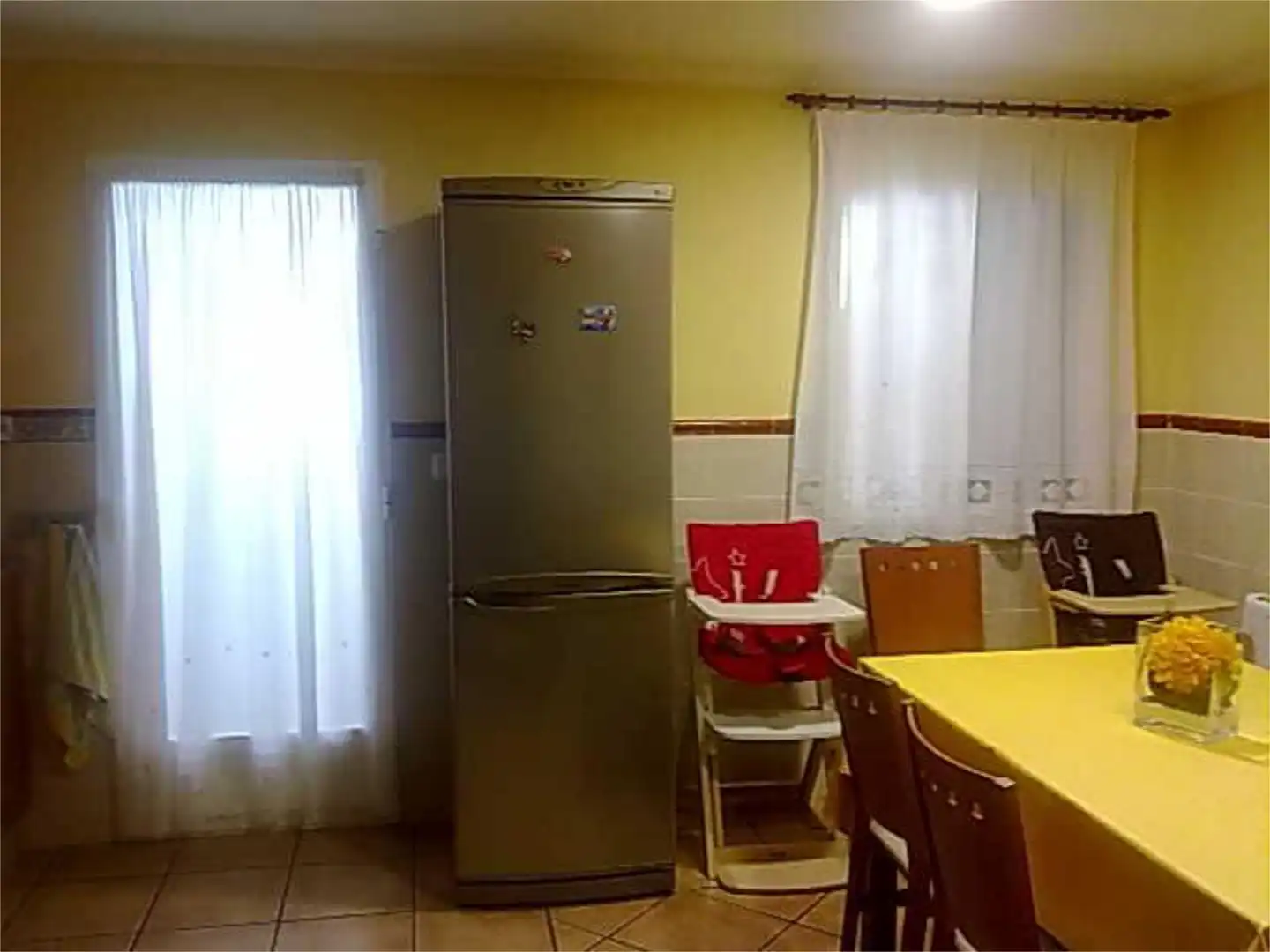 Küche von Wohnung zum Verkauf in Burjassot mit Klimaanlage, Terrasse und Balkon
