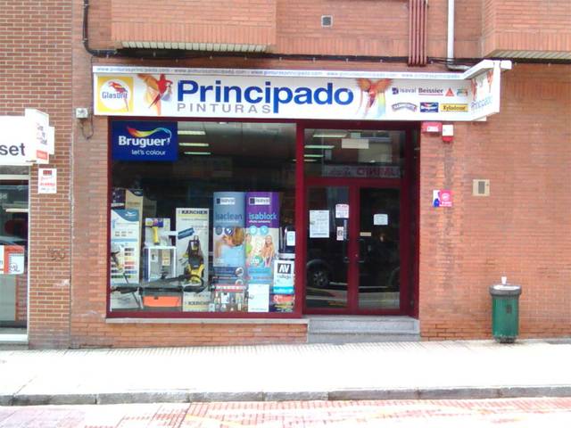 Local comercial en Alquiler en Calle Vázquez de Mella, 69 en Vallobín