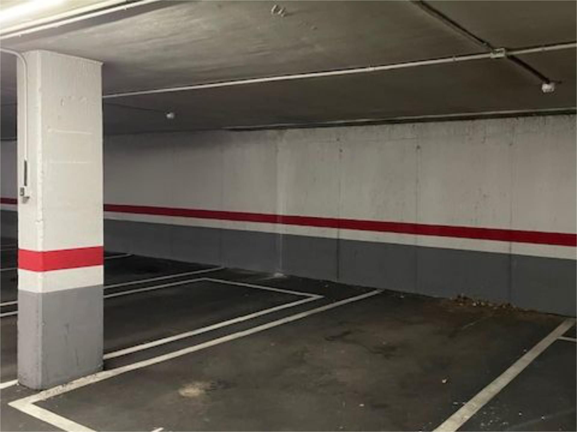 Parking of Garage to rent in Leganés