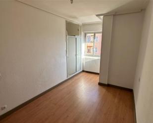 Bedroom of Flat to rent in Vitoria - Gasteiz  with Heating, Terrace and Furnished