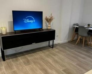 Sala d'estar de Pis de lloguer en Vilanova i la Geltrú amb Aire condicionat