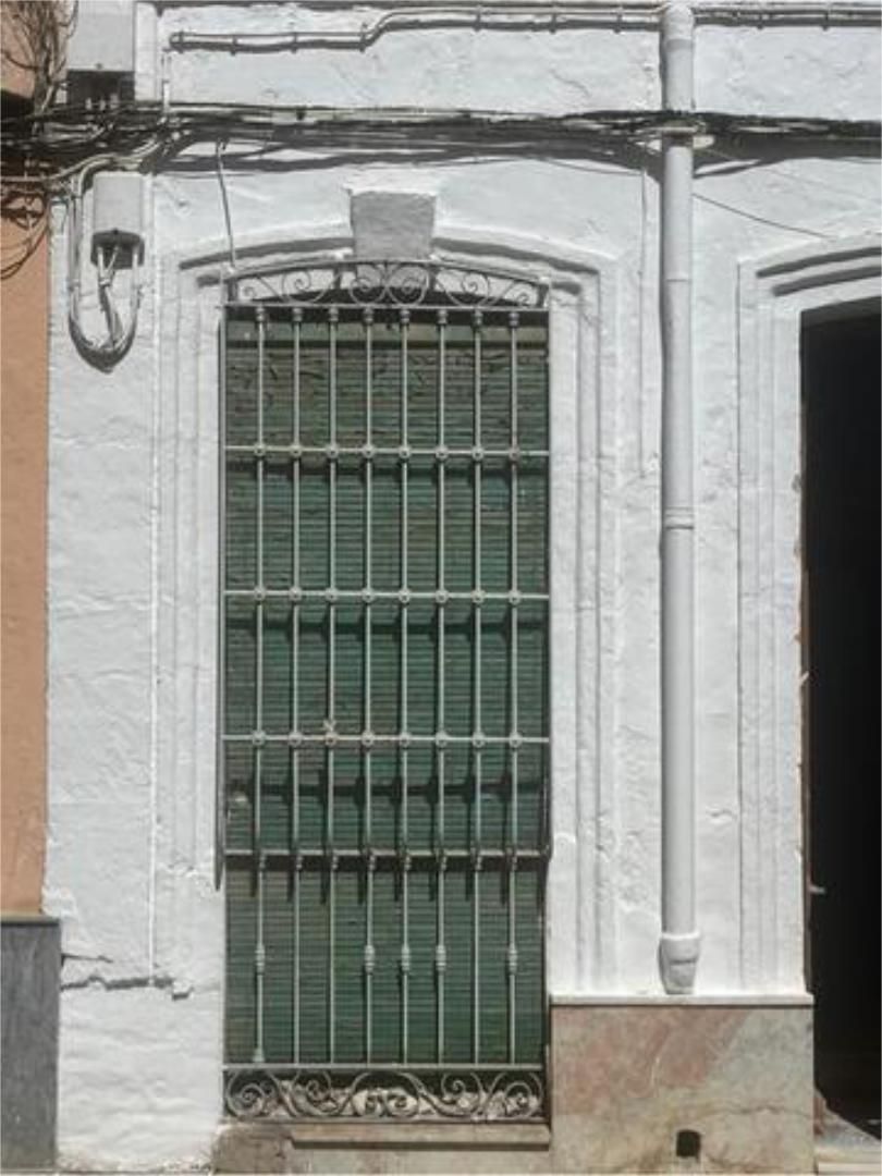 Vista exterior de Casa o xalet en venda en  Almería Capital amb Terrassa