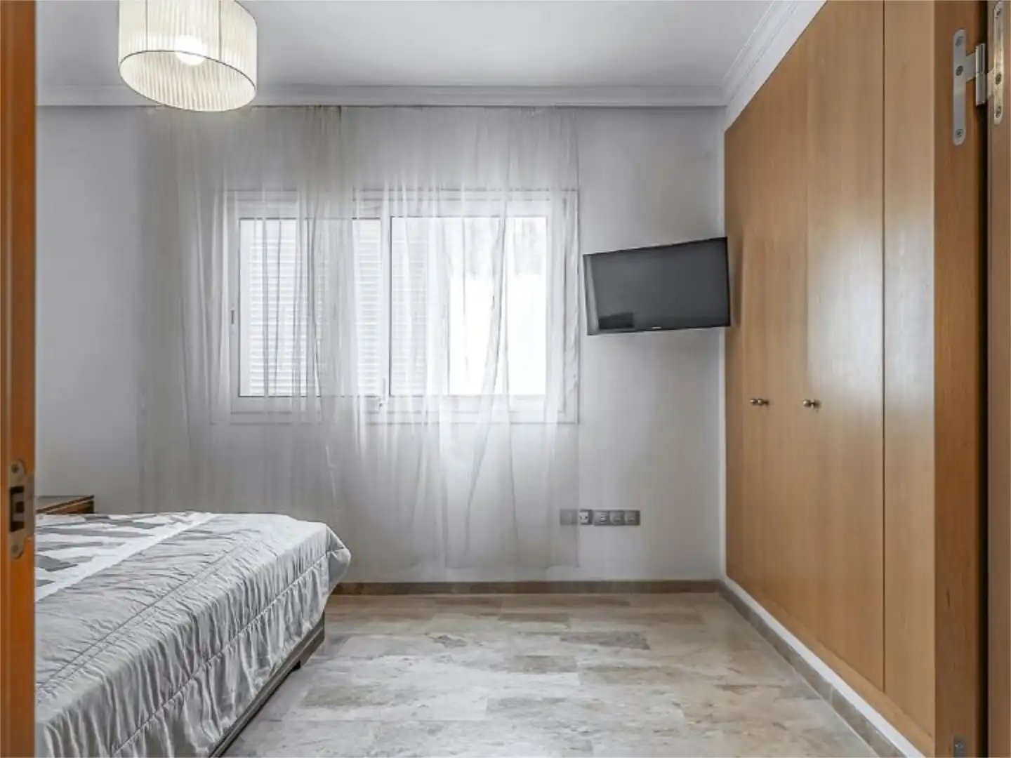 Dormitori de Casa adosada en venda en Santiago del Teide amb Aire condicionat, Terrassa i Piscina