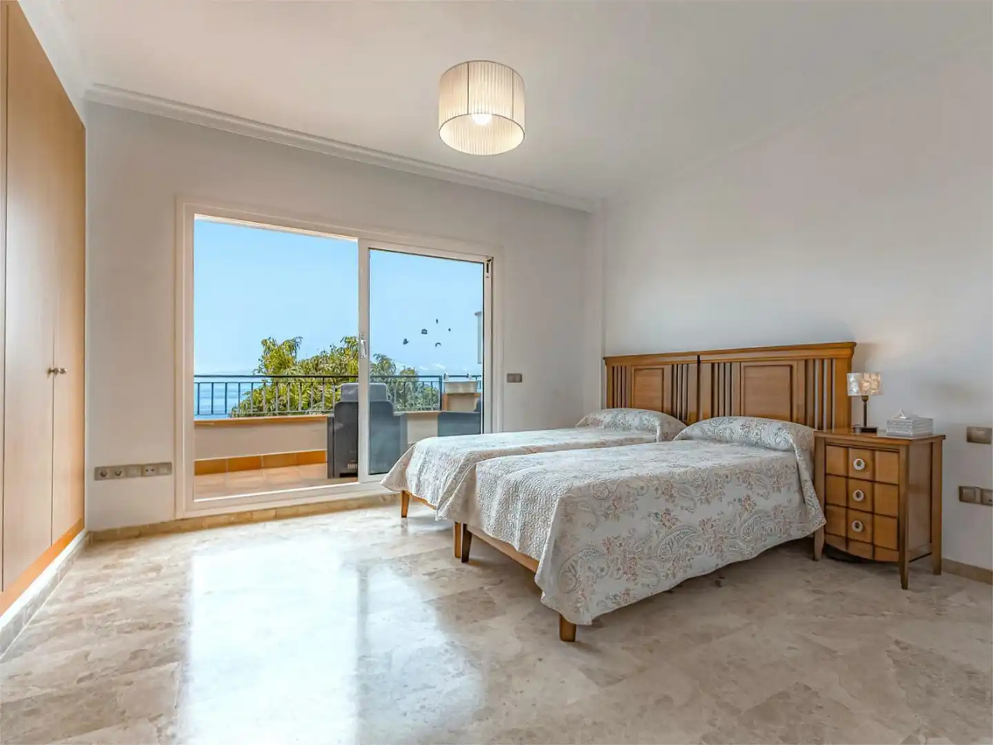 Dormitori de Casa adosada en venda en Santiago del Teide amb Aire condicionat, Terrassa i Piscina