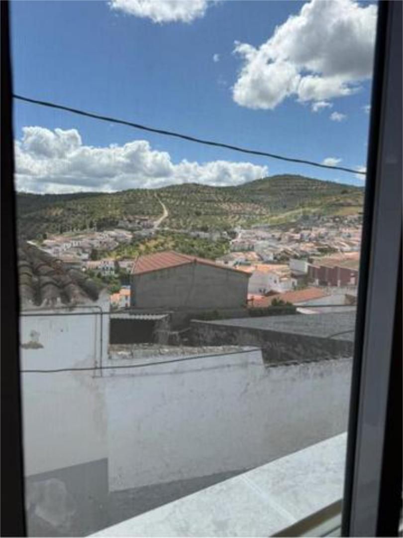 Vista exterior de Casa o xalet en venda en Feria amb Calefacció, Terrassa i Traster