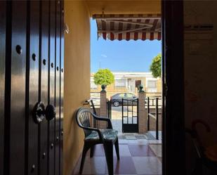 Exterior view of House or chalet for sale in La Roda de Andalucía  with Air Conditioner, Heating and Private garden