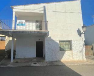 Vista exterior de Casa o xalet en venda en Tous amb Jardí privat i Traster