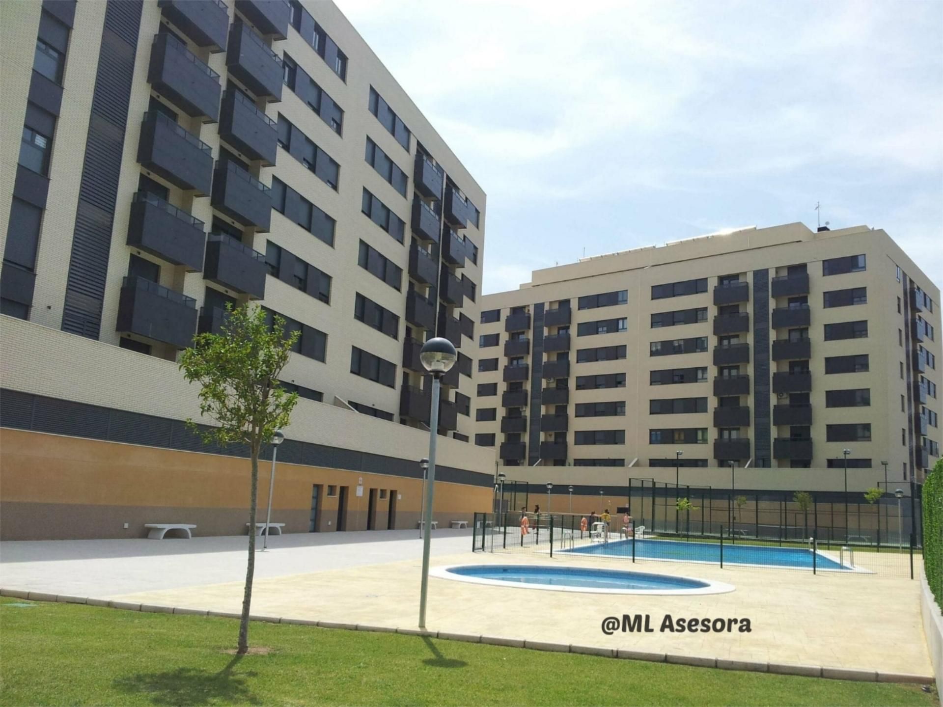 Piscina de Pis en venda en  Albacete Capital amb Aire condicionat, Piscina i Balcó