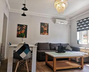 Sala d'estar de Pis de lloguer en  Jaén Capital amb Aire condicionat, Terrassa i Balcó