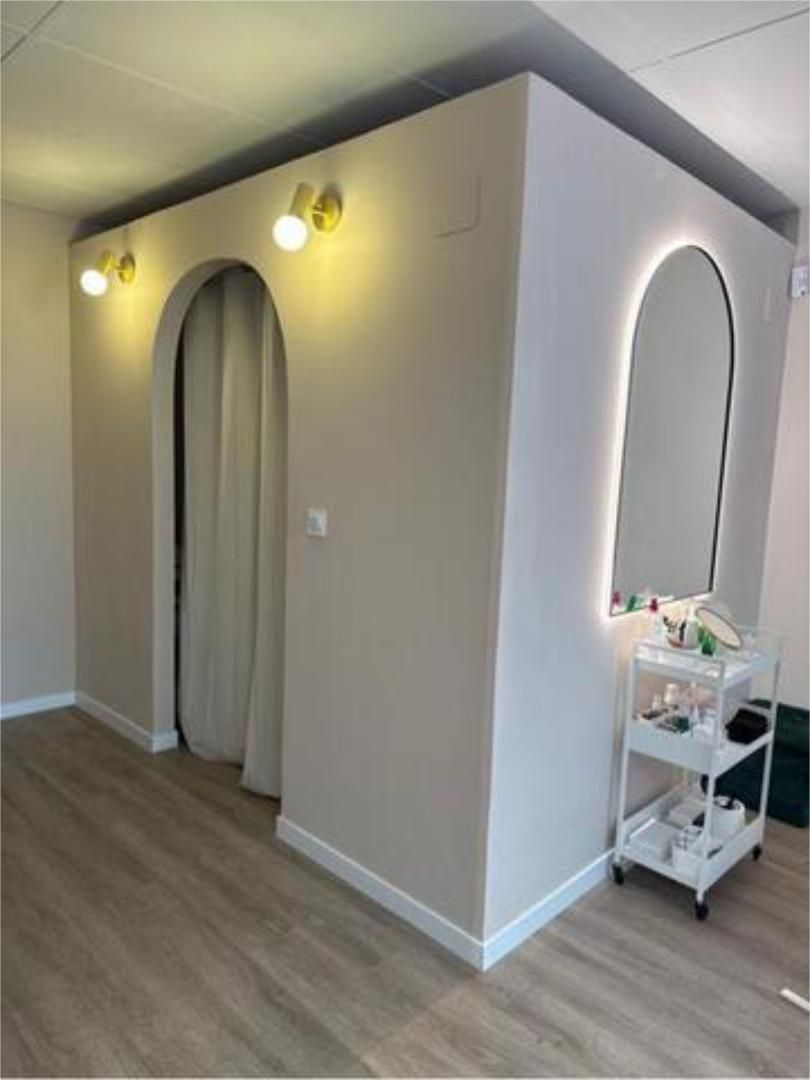 Premises to rent in Majadahonda  with Air Conditioner