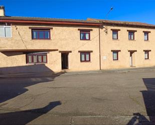Vista exterior de Casa o xalet en venda en Mansilla Mayor amb Balcó