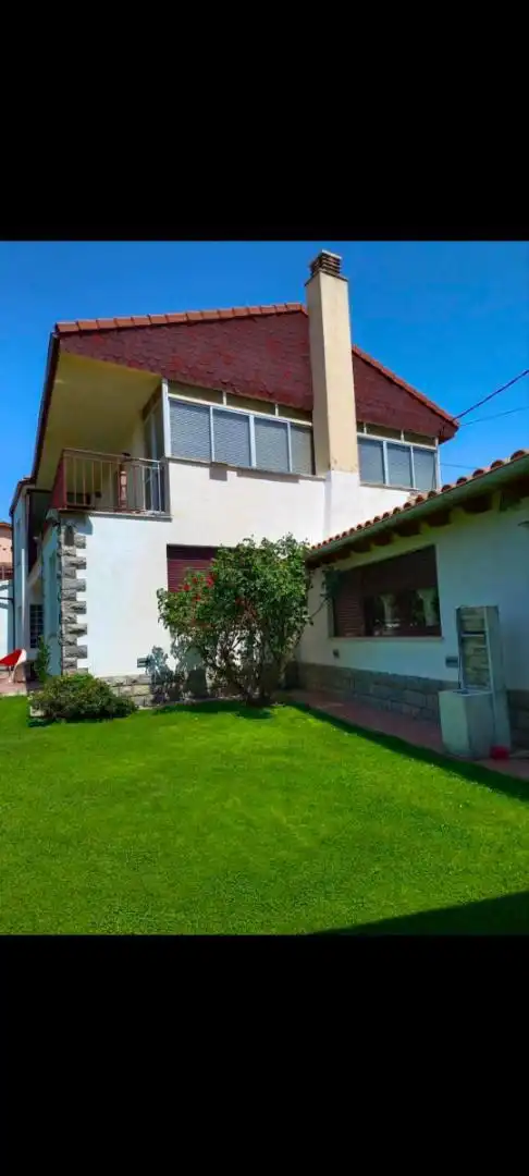Casa o chalet en venta en Avenida de Madrid, 9, Mansilla Mayor Jardín de Casa o chalet en venta en Mansilla Mayor con Calefacción, Jardín privado y Parquet