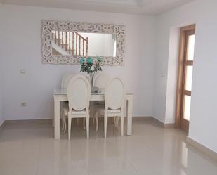 Menjador de Casa o xalet en venda en Motril amb Aire condicionat, Parquet i Terrassa