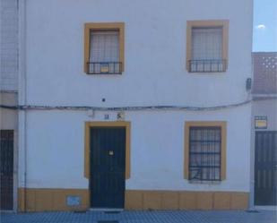 Exterior view of House or chalet for sale in Linares