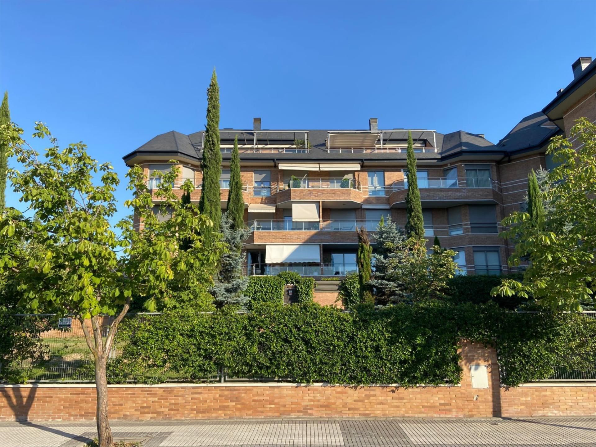 Exterior view of Flat for sale in Majadahonda  with Air Conditioner, Terrace and Swimming Pool