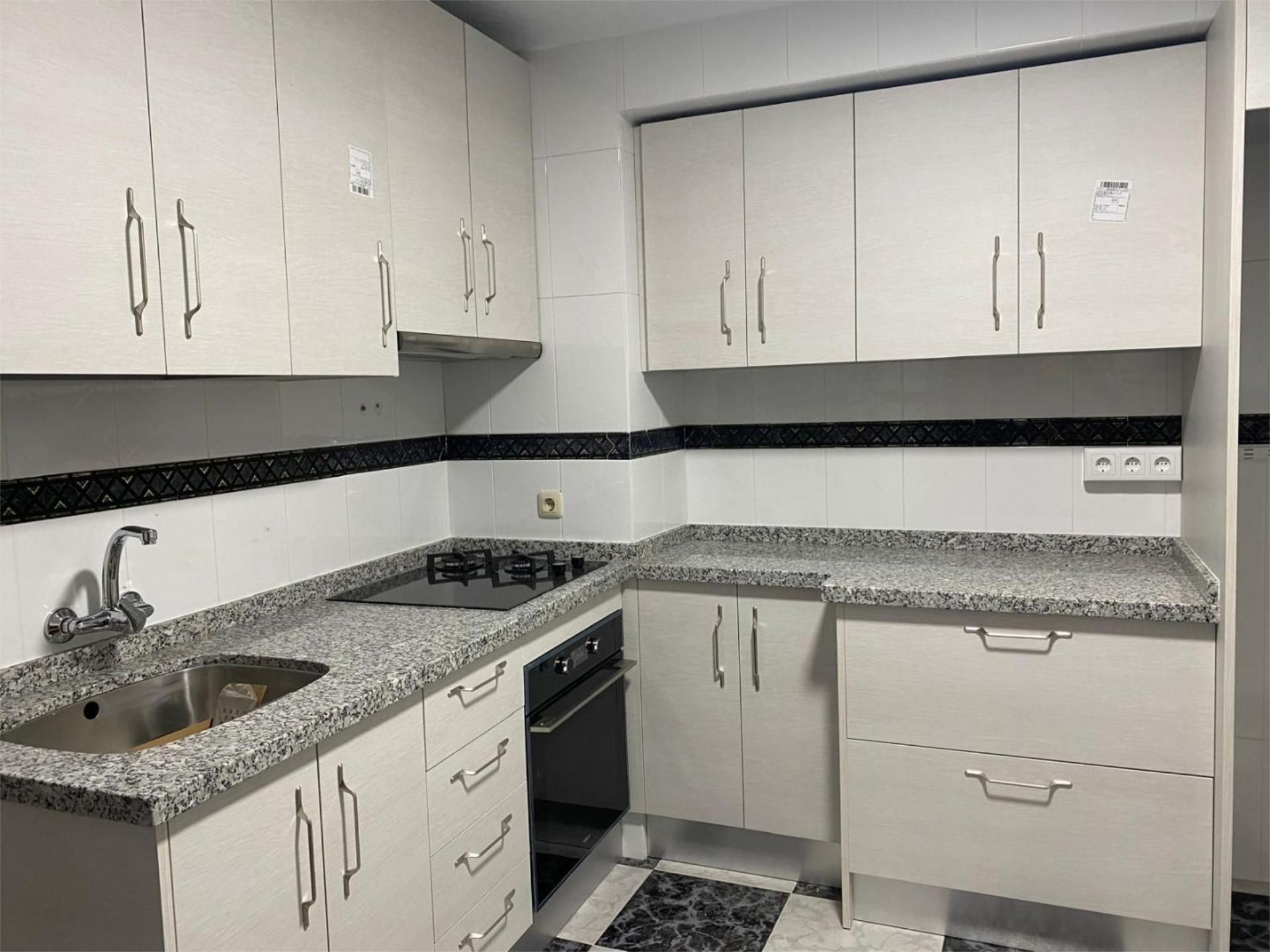 Kitchen of Flat for sale in Almedinilla  with Terrace and Balcony