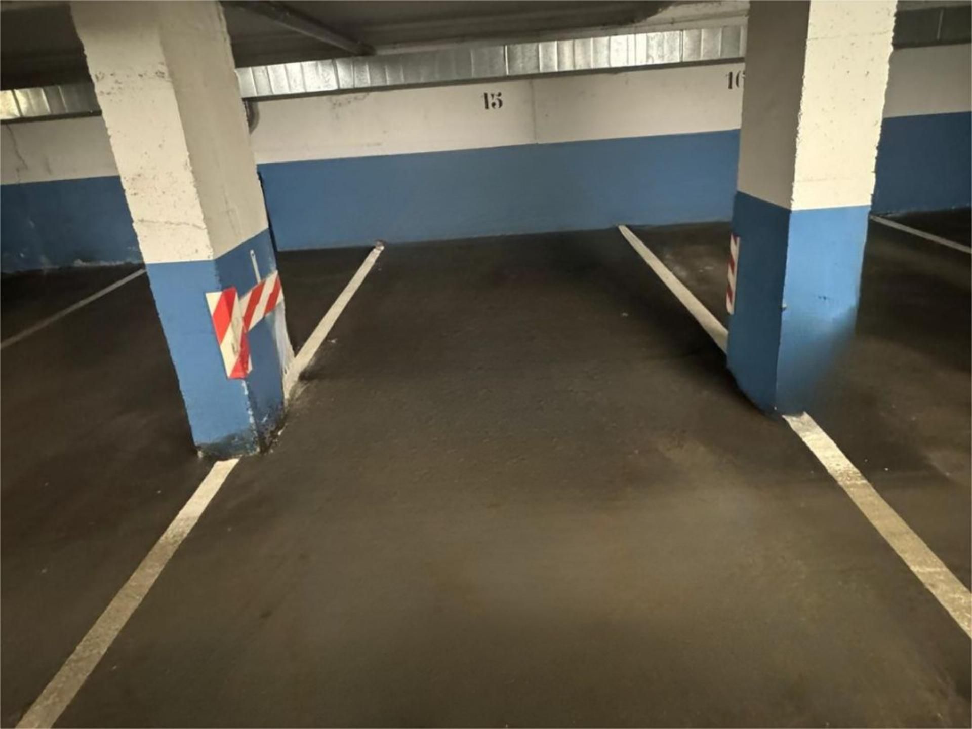 Parking of Garage for sale in  Madrid Capital
