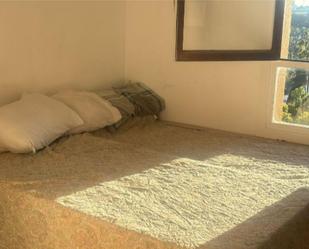 Pis per a compartir a Calle las Azucenas, 1, Nueva Andalucía centro Dormitori de Pis per a compartir en Marbella amb Aire condicionat, Calefacció i Terrassa