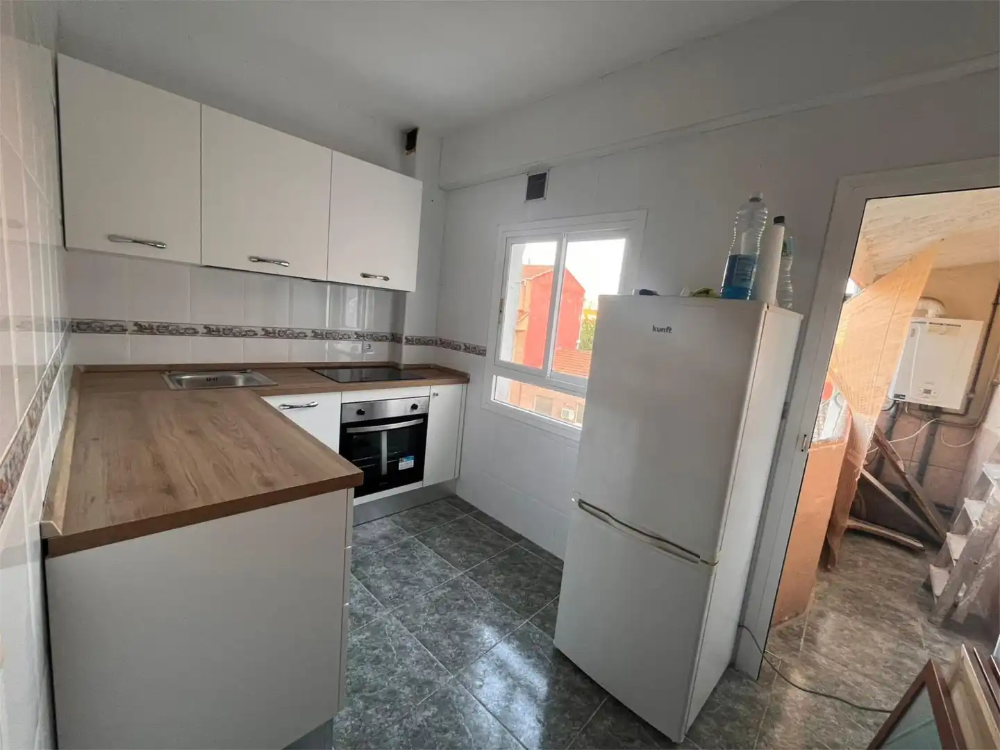 Flat for sale in Calle Doña Leonor de Guzmán, 8, Casco Antiguo Kitchen of Flat for sale in Talavera de la Reina with Air Conditioner, Heating and Terrace