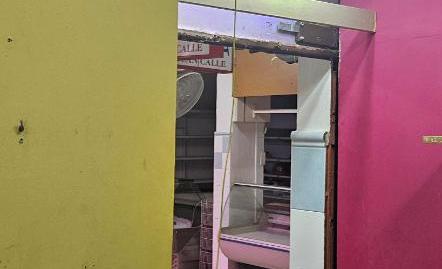 Premises for sale in Calle Urbión, 7, El Plantinar – Avda. La Paz - El Juncal, Sevilla - image 2 Photo 2 of Premises for sale in Calle Urbión, 7, El Plantinar – Avda. La Paz - El Juncal, Sevilla