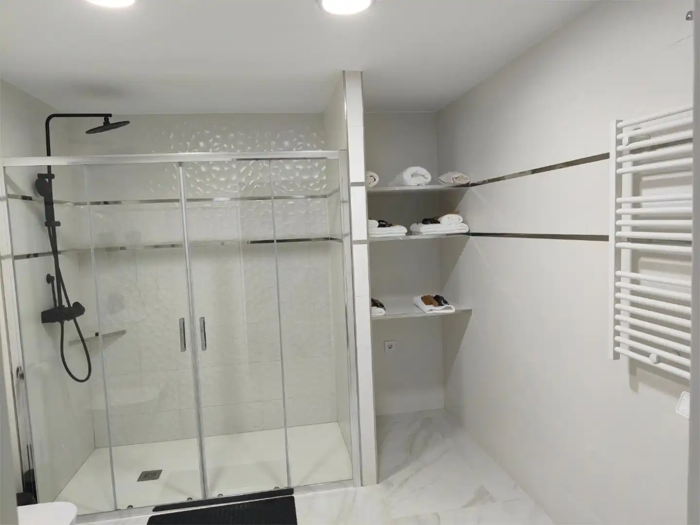 Loft de lloguer a Camí dels Segadors O Aurora, 5, Les Boqueres - Santa Quiteria Bany de Loft de lloguer en Almazora / Almassora amb Aire condicionat, Jardí privat i Terrassa