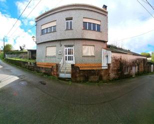 Exterior view of House or chalet for sale in Malpica de Bergantiños