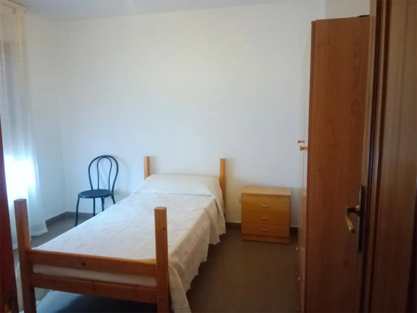 Bedroom of Flat for sale in La Almunia de Doña Godina   with Terrace, Storage room and Furnished