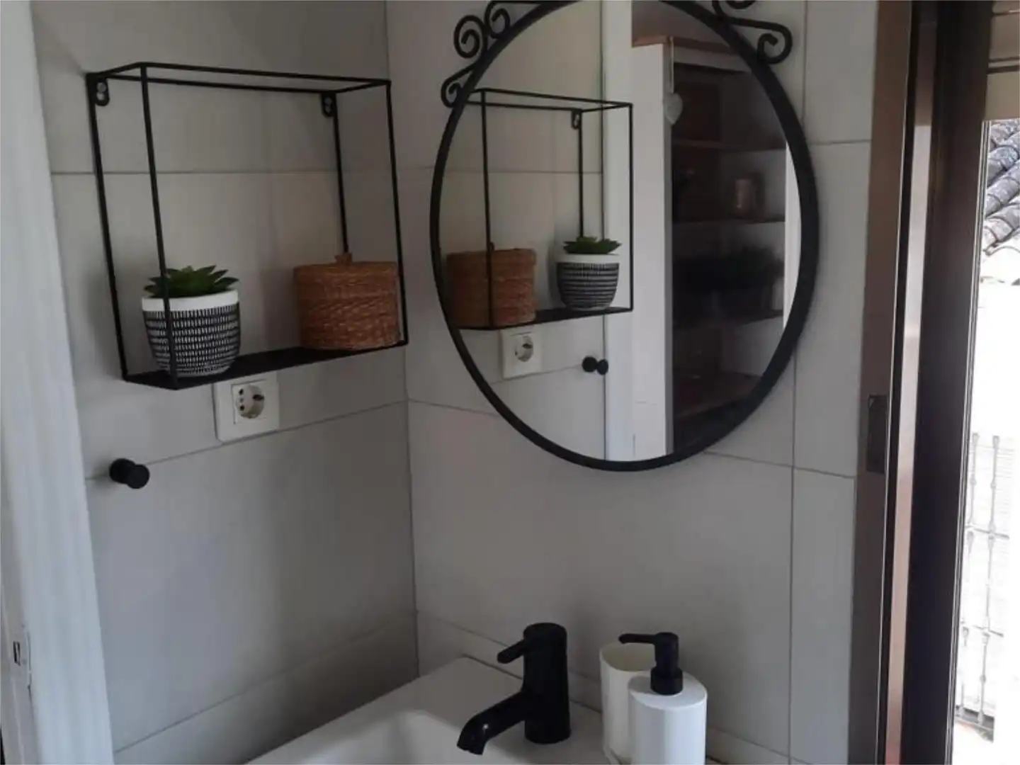 Baño de Piso de alquiler en Cortegana con Amueblado y Balcón