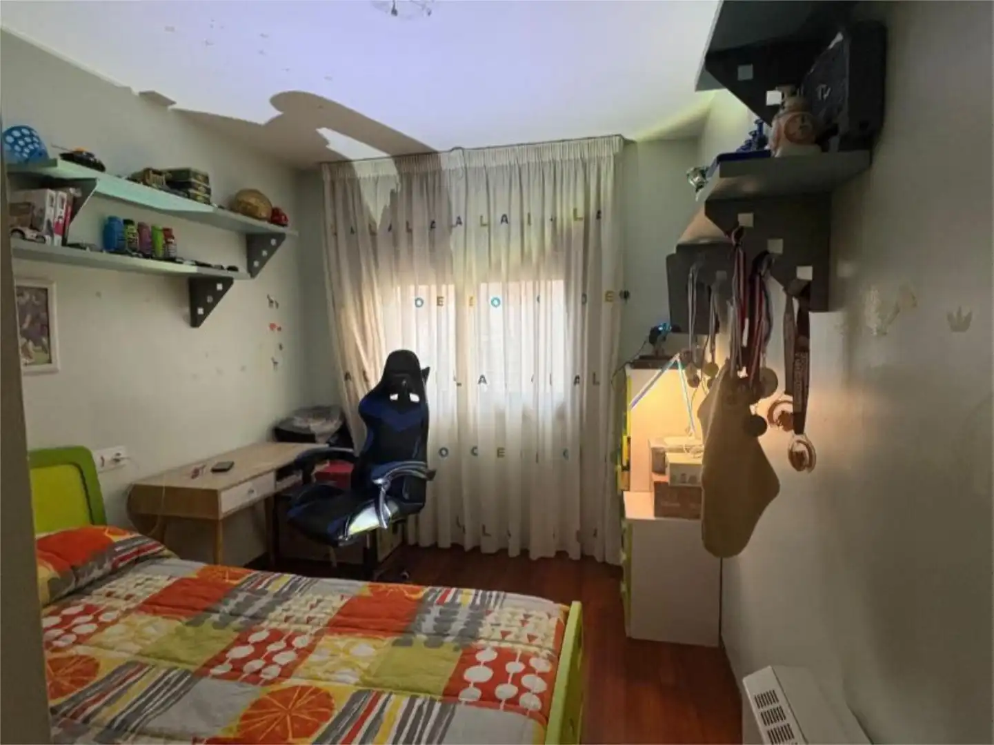 Habitación de Piso en venta en O Grove   con Balcón