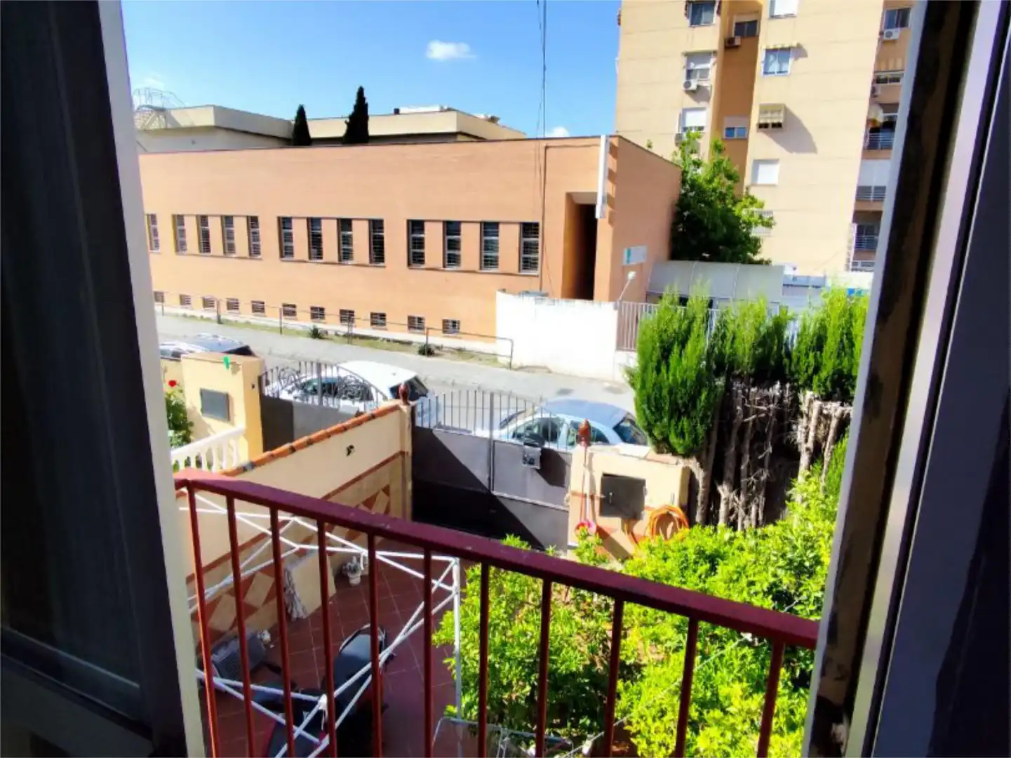 Casa o xalet de lloguer a Calle Doctor Medina Olmos, 38, Angustias - Chana - Encina Vista exterior de Casa o xalet de lloguer en Granada amb Moblat i Balcó