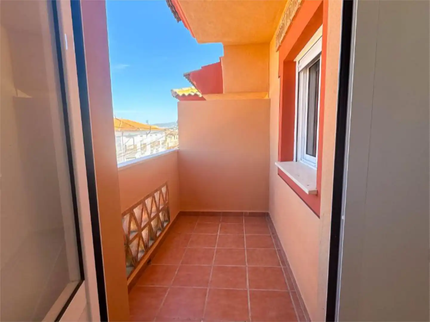 Flat for sale in Calle la Carolina, 49, Churriana - El Pizarrillo - La Noria-Guadalsol Balcony of Flat for sale in Málaga with Air Conditioner, Heating and Terrace