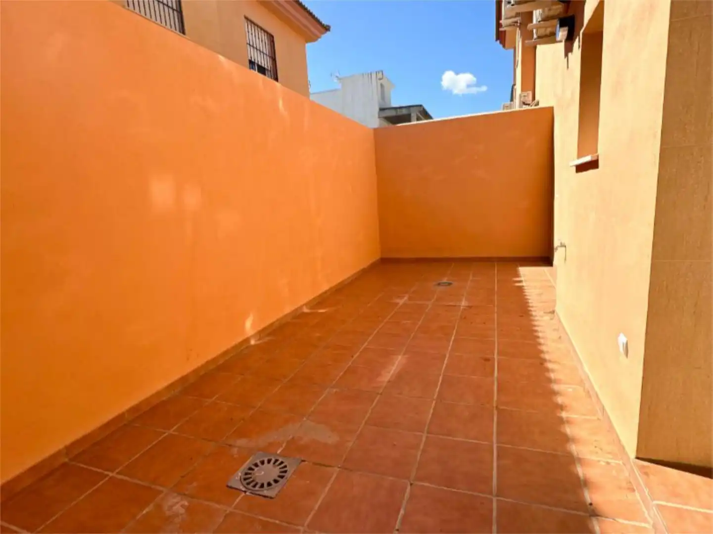 Flat for sale in Calle la Carolina, 49, Churriana - El Pizarrillo - La Noria-Guadalsol Terrace of Flat for sale in Málaga with Air Conditioner, Heating and Terrace