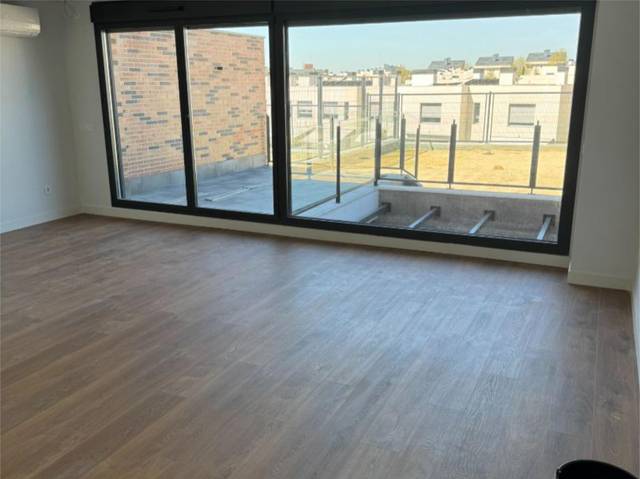 Piso en Alquiler en Calle Francisco Pizarro, 7 en Valenoso