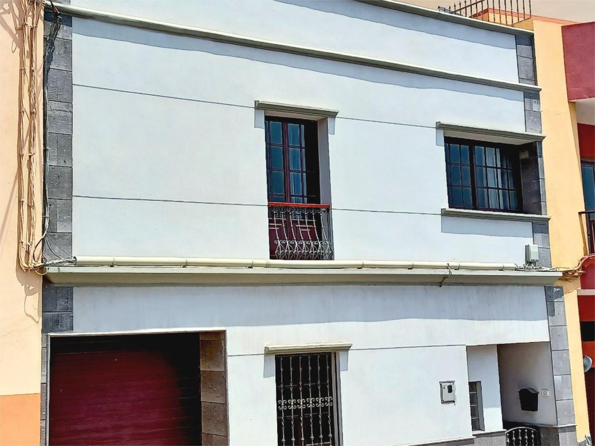 Exterior view of Single-family semi-detached for sale in Arafo  with Terrace and Balcony
