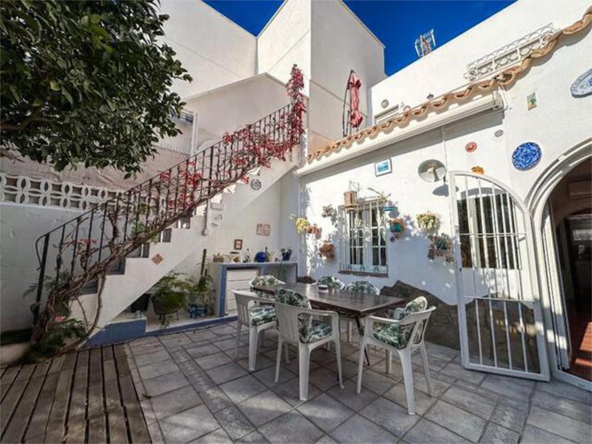 Garden of Single-family semi-detached for sale in  Almería Capital  with Terrace