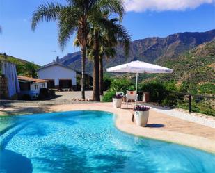 Vista exterior de Casa o xalet en venda en Los Guajares amb Aire condicionat, Calefacció i Parquet