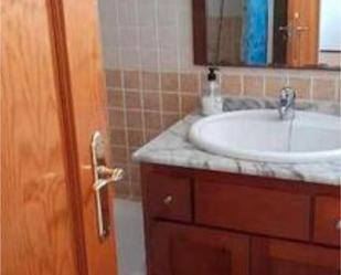 Bany de Apartament de lloguer en Vera amb Calefacció, Jardí privat i Terrassa